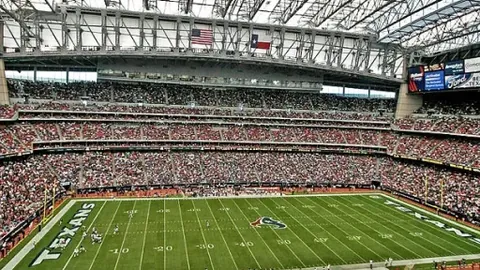 “14岁曼联新星梅克斯将代表泰国出征，首秀亮相U17亚洲杯引关注”